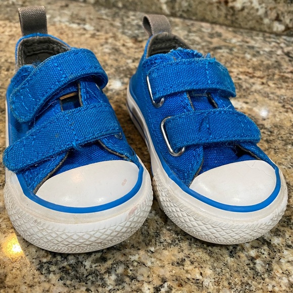 Toddler velcro Converse - Picture 3 of 3